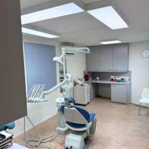 Zahnmedizin Beleuchtung – Lassen Sie Ihre Praxis erstrahlen mit DL120 LED Panels