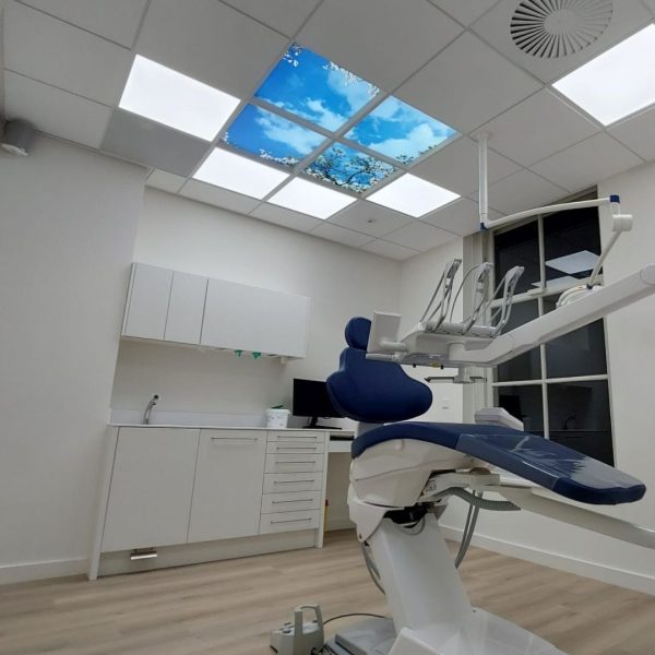 Teil 2 Renovierung Zahnklinik mit neuer Beleuchtung - Behandlungzimmer