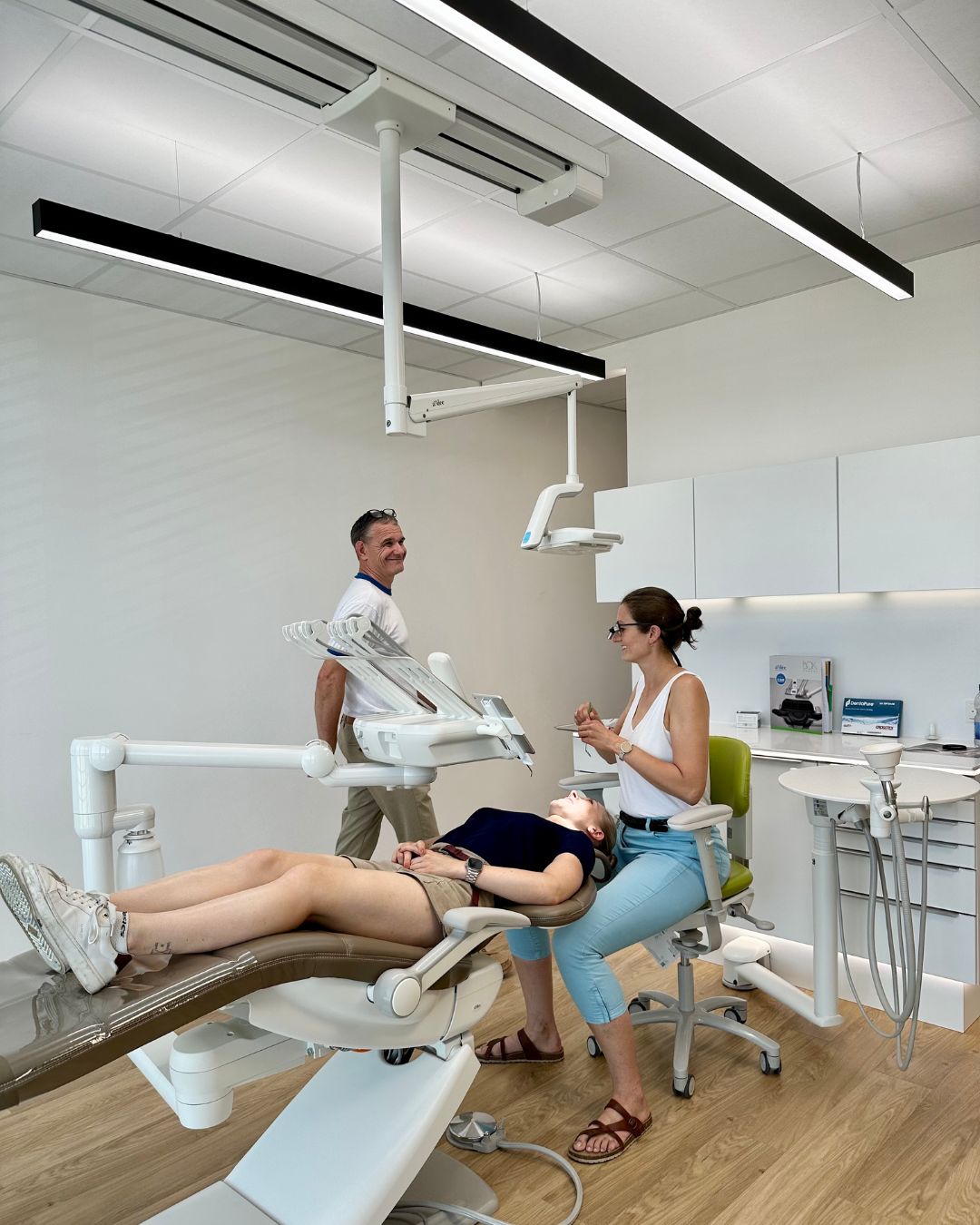 Goodguys dental praxisbeleuchtung showroom - Frankfurt region