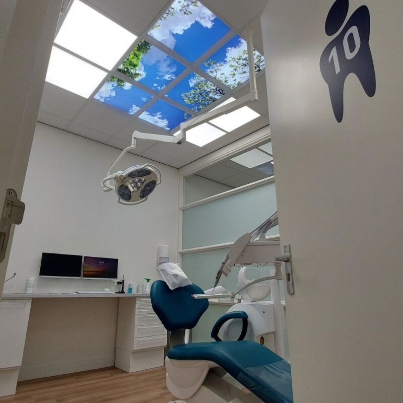 Dentled - Beukenlaan - Led lights and photo panels praxis artz beleuchtung