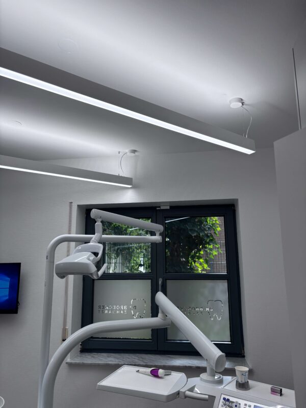 DentLed PHL-18 und PHL-22 Lampen nach Renovierung installiert