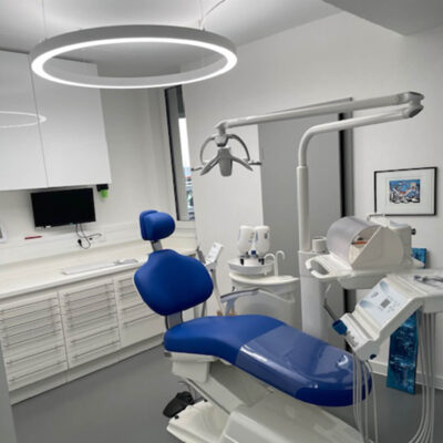 PVR 120 Dentalringlichter von DentLed in der Praxis von Dr. Alexa Becker in Blankenheim installiert